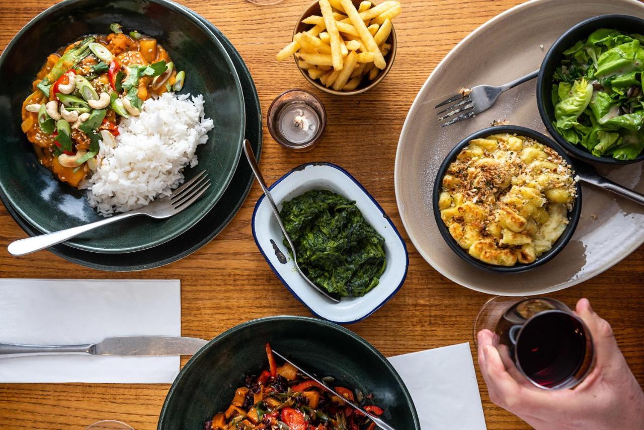 The Drummond At Albury Guildford Ngoại thất bức ảnh