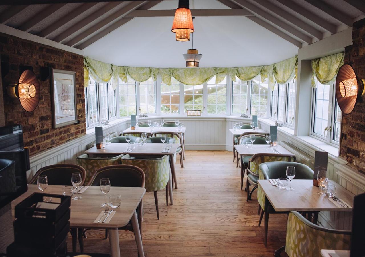 The Drummond At Albury Guildford Ngoại thất bức ảnh