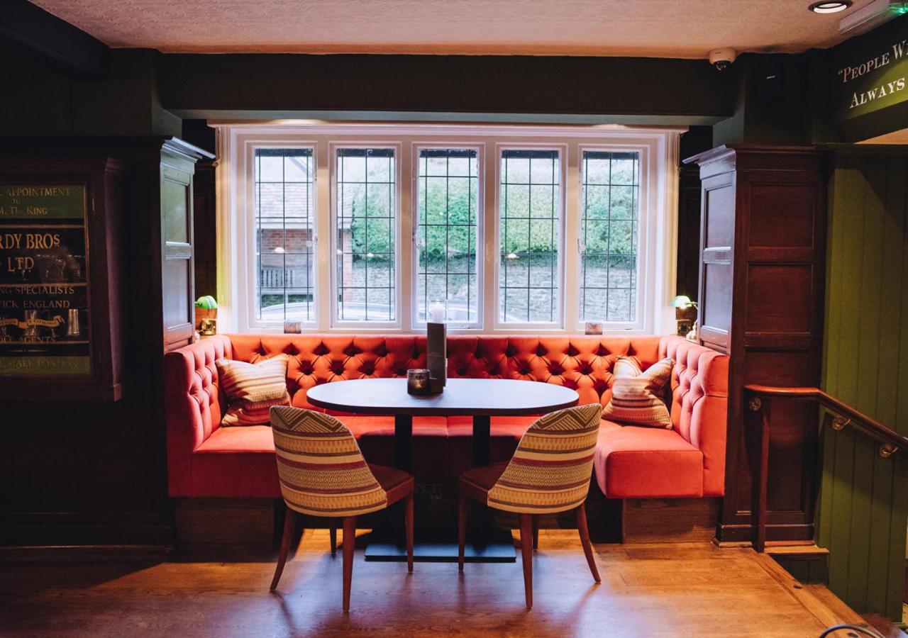 The Drummond At Albury Guildford Ngoại thất bức ảnh