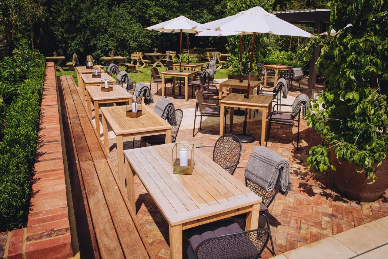 The Drummond At Albury Guildford Ngoại thất bức ảnh