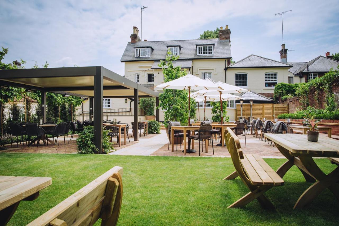 The Drummond At Albury Guildford Ngoại thất bức ảnh